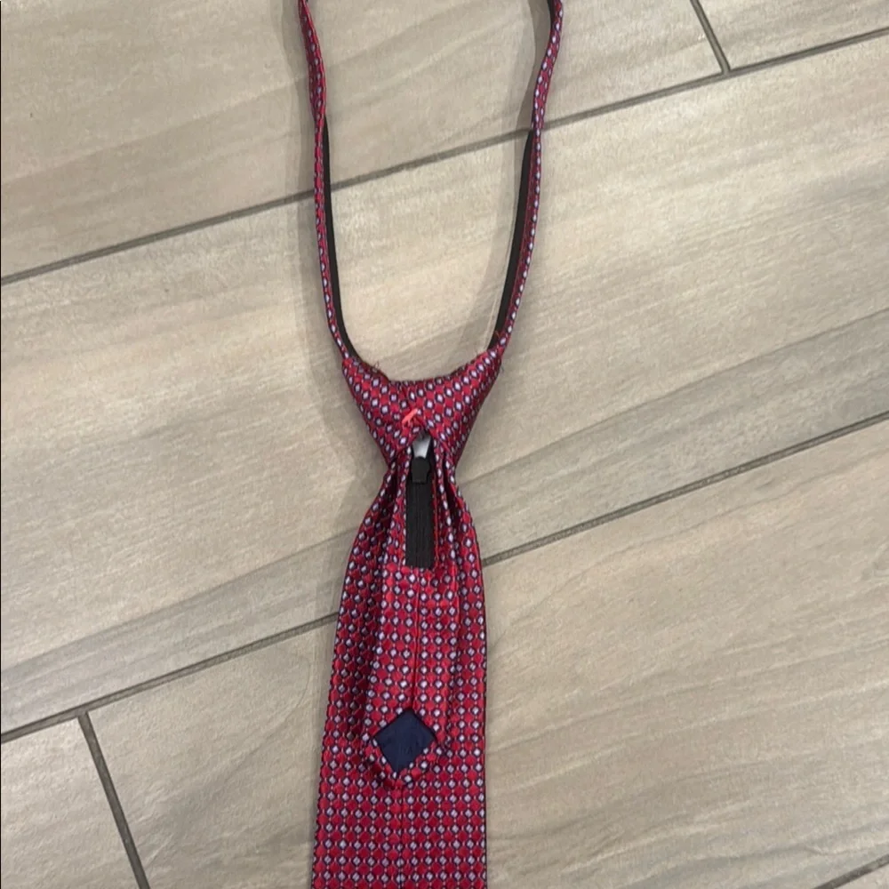 Boys Nautica Red Patterned Tie with adjustable zipper